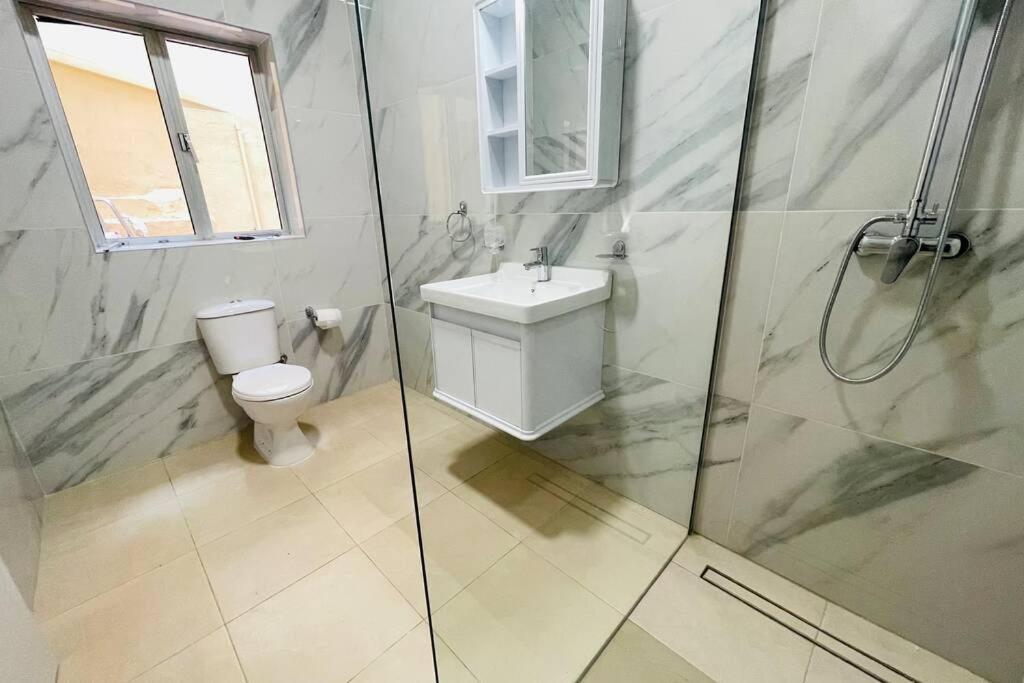 2 Bed Apt In Heart Of St Julians - 5Min From Seafront San Ġiljan Kültér fotó
