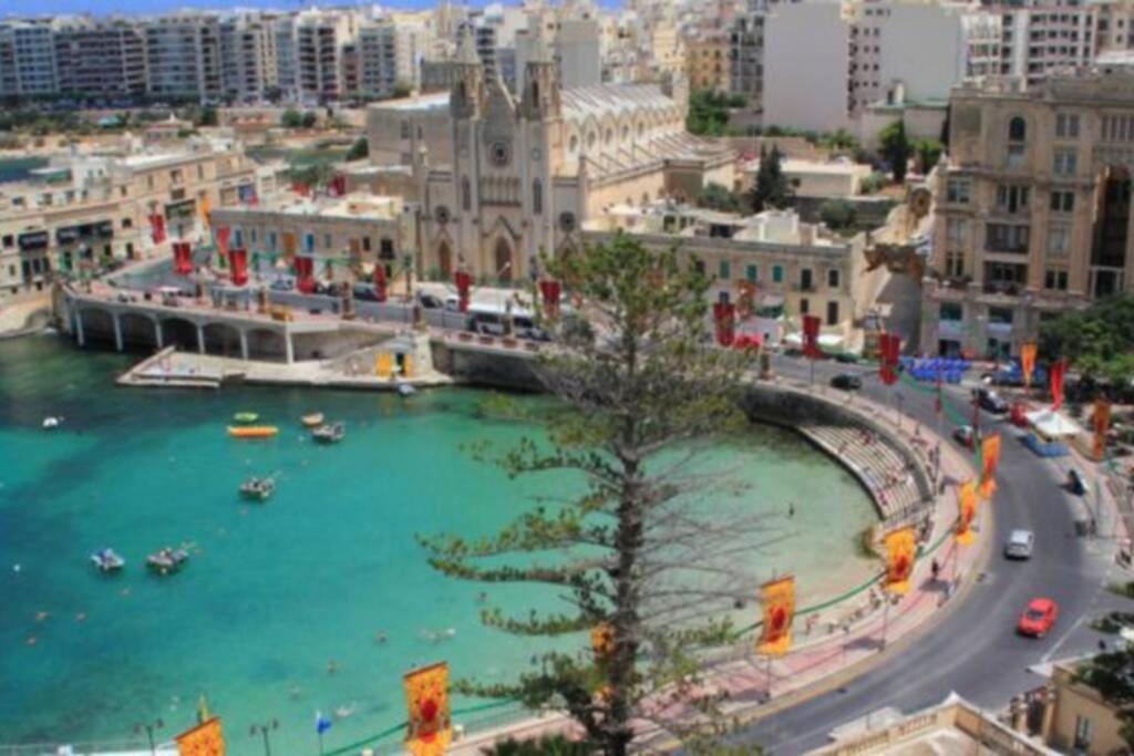 2 Bed Apt In Heart Of St Julians - 5Min From Seafront San Ġiljan Kültér fotó