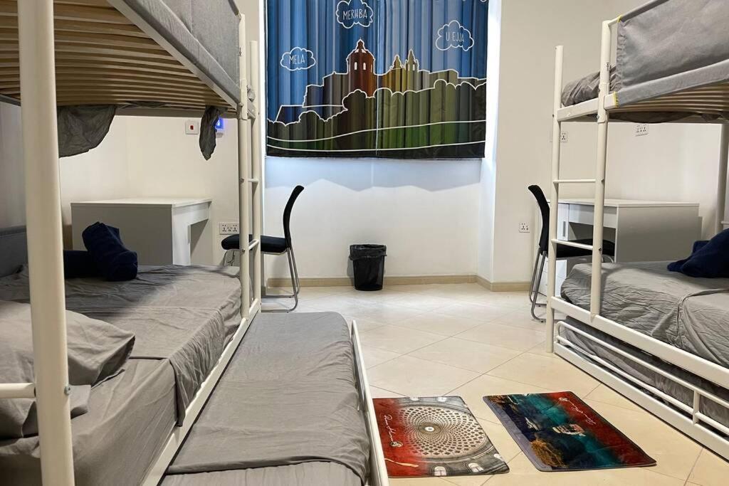 2 Bed Apt In Heart Of St Julians - 5Min From Seafront San Ġiljan Kültér fotó