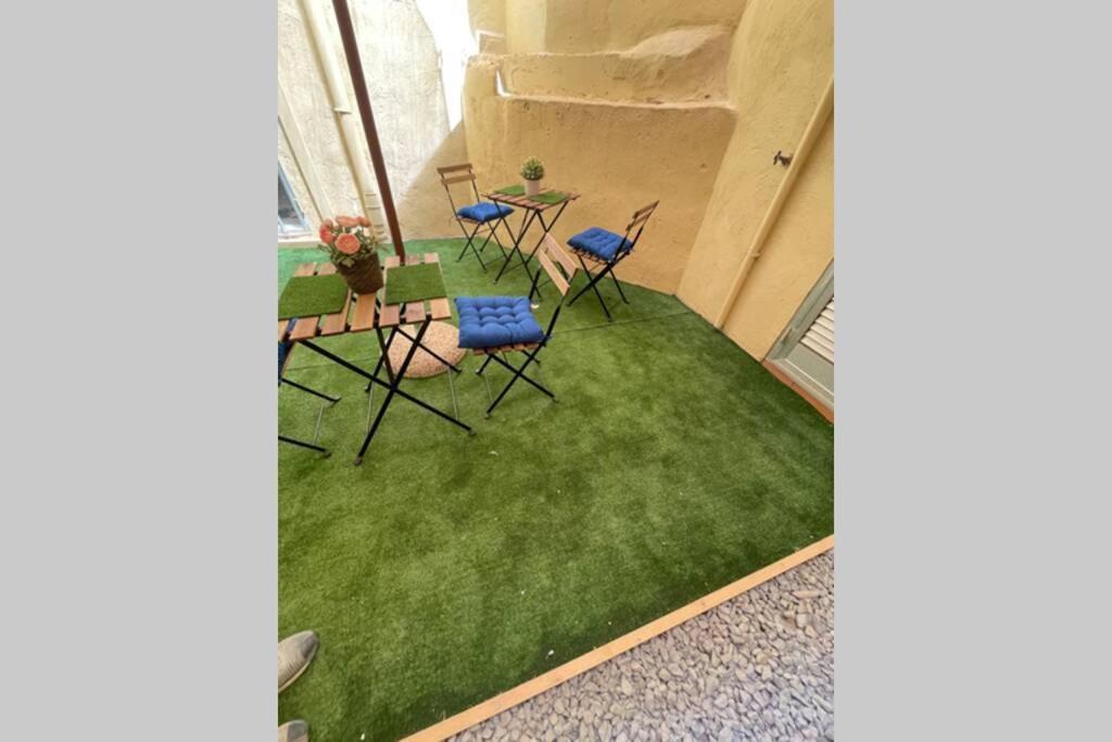 2 Bed Apt In Heart Of St Julians - 5Min From Seafront San Ġiljan Kültér fotó